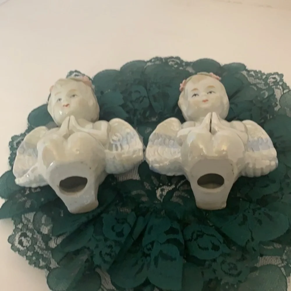 Angels Praying